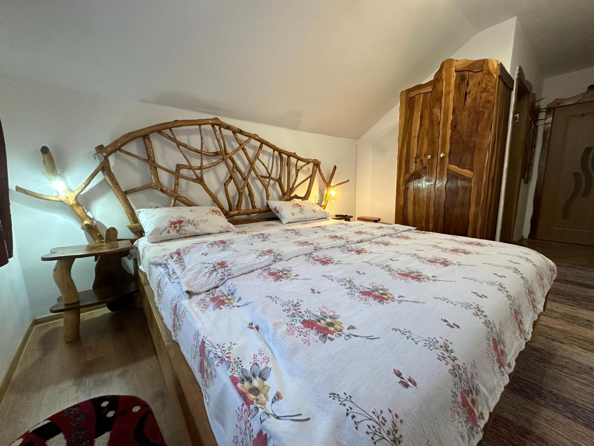 Casa Vlad Hotell Haţeg Eksteriør bilde