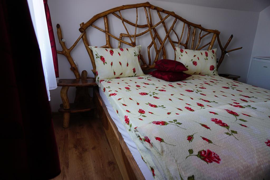 Casa Vlad Hotell Haţeg Eksteriør bilde