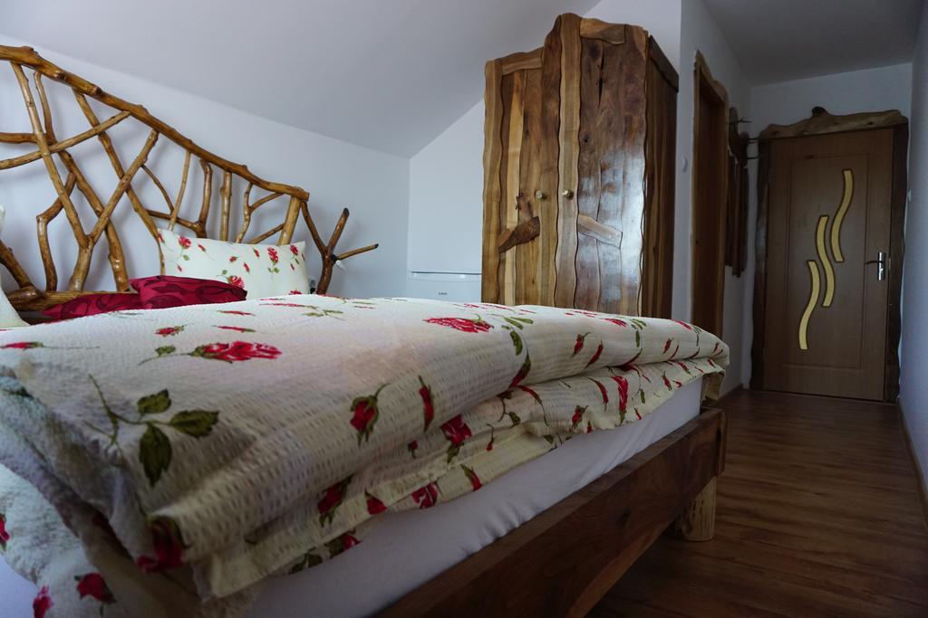 Casa Vlad Hotell Haţeg Eksteriør bilde